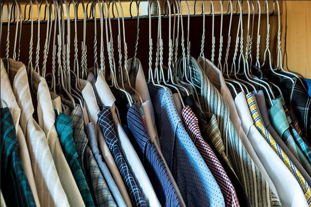 How to Organize a Men’s Wardrobe by Occasion, Season, and Frequency of Wear