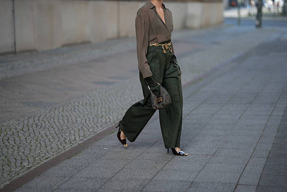 What to Wear with Pleated Pants for Casual Office Days