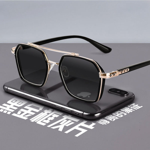 black-gold-frame